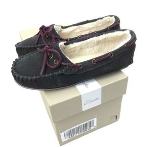 clarks moccasin slippers womens